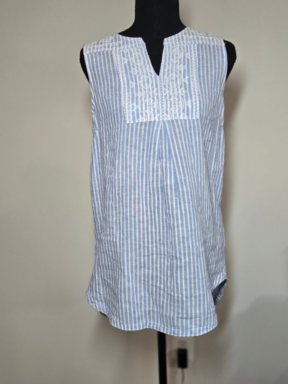 Beach Lunch Lounge Blue Striped Sleeveless‎ Top with Embroidered Detail Size XS